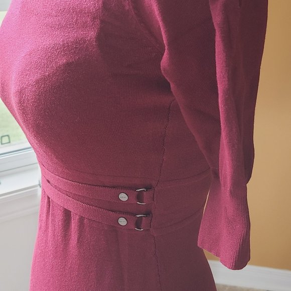 Dress - Picture 2 of 6